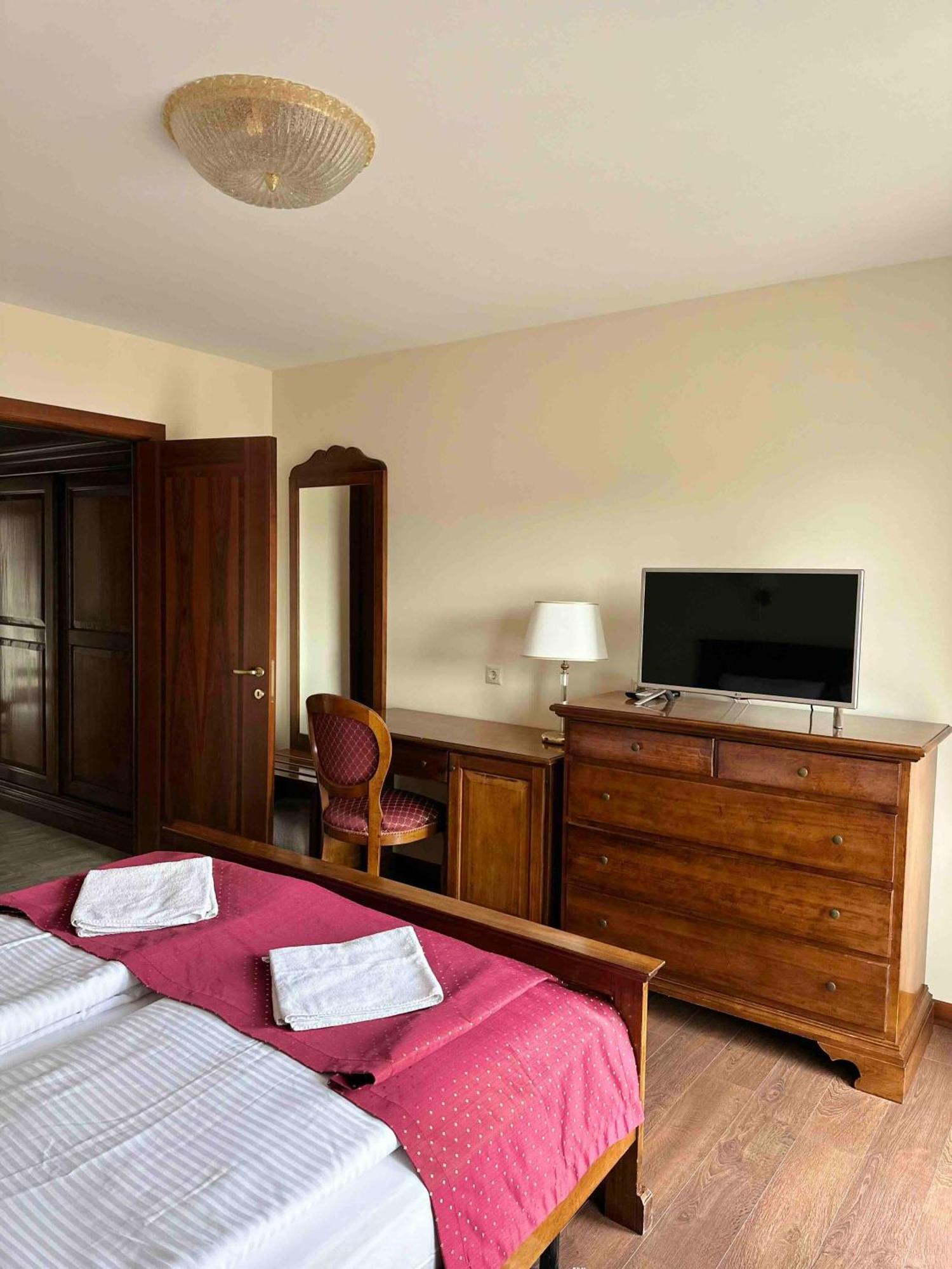 Szent Gyoergy Villa Apartmanhaz Heviz Bagian luar foto